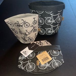 paper “baskets” set of 2-playful bicycle design-folds flat/nests between use-NWT